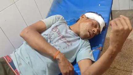 तिलहर: निगोही रोड पर कुतुबपुर गांव के पास बाइक चालक ने साइकिल सवार को मारी टक्कर, घायल को इलाज के लिए अस्पताल भेजा गया