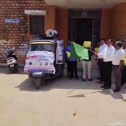 जालौर: जालोर में राष्ट्रीय डेंगू दिवस पर अधिकारियों ने प्रचार वाहन के माध्यम से लोगों को किया जागरूक