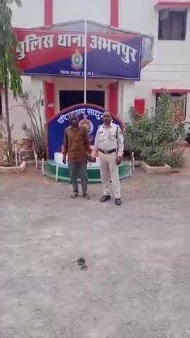 अभनपुर: अभनपुर थाना क्षेत्र में शांति भंग करने वाले व्यक्ति को पुलिस ने पकड़ा, की गई प्रतिबंधात्मक कार्रवाई