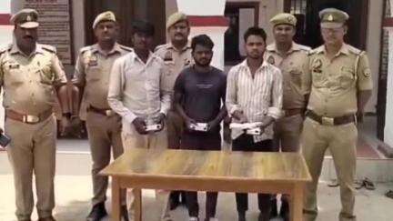 हैदरगढ़: सुबेहा थाना क्षेत्र से पुलिस ने लूट से संबंधित 3 अभियुक्तों को बाइक, अवैध तमंचा व कारतूस के साथ किया गिरफ्तार