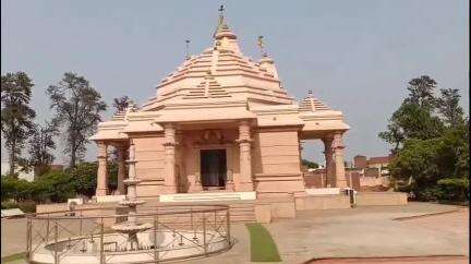 धनौरा: गजरौला में भी अयोध्या जैसा मंदिर, दूर-दूर से आते हैं लोग