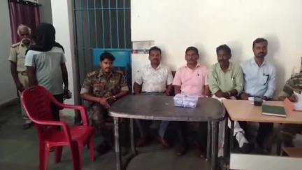 कुरडेग: मनरेगा मजदूरों के 146 एटीएम कार्ड रखकर निकासी करता था, कुरडेग पुलिस ने युवक को भेजा जेल