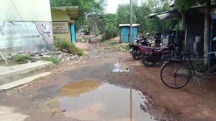 ସୋନପୁର: ସାମାନ୍ୟ ବର୍ଷା ହେଲେ ବେହାଲ ହୋଇ ପଡ଼ୁଛି ସୁବଳୟା ଗଡଭିତର ରାସ୍ତା,ଡ୍ରେନ ପାଇଁ ଦାବି #jansamasyaa
