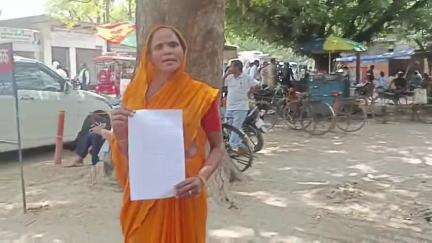 जलेसर: गांव सराय नीम में सूदखोर से परेशान महिला ने SSP कार्यालय में अपनी पीड़ा बताई, कानून का सहारा लेकर की शिकायत