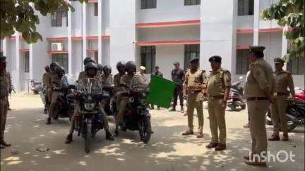 कन्नौज: पुलिस अधीक्षक विनोद कुमार ने पुलिस कार्यालय में पुलिस कर्मियों को 6 नई बाइक डायल 112 की वितरित
