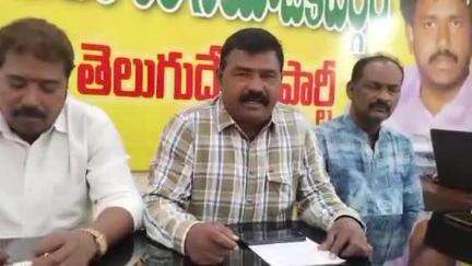 మడకశిర వైకాపా సమన్వయకర్త ఈర లక్కప్ప పై కౌన్సిలర్ల ఫైర్