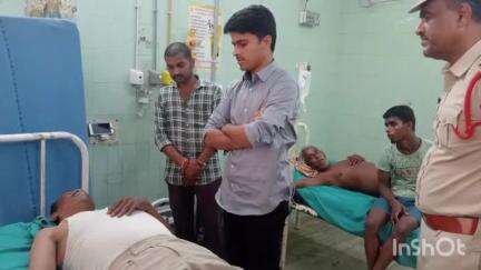 శ్రీకాకుళం: కాశిబుగ్గ పట్టణంలో విధులు నిర్వహిస్తున్న హెడ్ కానిస్టేబుల్ యుగంధర్ కు వడదెబ్బ తగలడంతో పరామర్శించిన ఎస్పి మహేశ్వర్ రెడ్డి