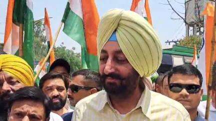 ਬਟਾਲਾ: ਰਾਸ਼ਟਰੀ ਸੁਰਕਸ਼ਾ ਨਾਗਰਿਕ ਮੰਚ ਬਟਾਲਾ ਵੱਲੋਂ ਮਿਸ਼ਨ ਸੰਦੂਰ ਦੀ ਕਾਮਯਾਬੀ ਲਈ ਕਢੀ ਗਈ ਤਿਰੰਗਾ ਯਾਤਰਾ