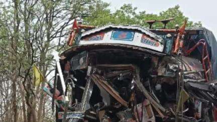 महासमुंद: नेशनल हाईवे 353 बागबाहरा रोड पर खड़े ट्रक को एक अन्य ट्रक ने ठोका, एक व्यक्ति की हुई मौत