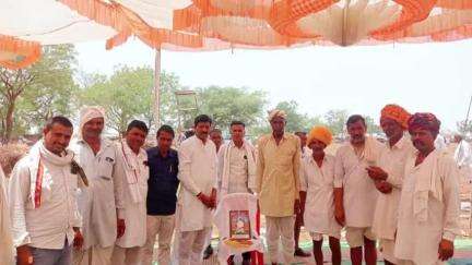 जीरापुर: माचलपुर क्षेत्र में सामाजिक और वैवाहिक समारोह में शामिल हुए जिला पंचायत सदस्य यशवंत सिंह गुर्जर