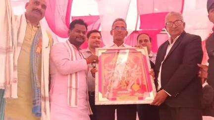 हैदरगढ़: हैदरगढ़ में बार एसोसिएशन के नवनिर्वाचित पदाधिकारियों का शपथ ग्रहण समारोह आयोजित हुआ, राज्यमंत्री रहे शामिल