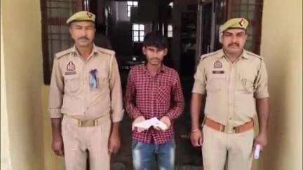 आंवला: आंवला के थाना सिरौली पुलिस ने नाजायज तमंचे के साथ एक अभियुक्त को गिरफ्तार कर न्यायालय भेजा