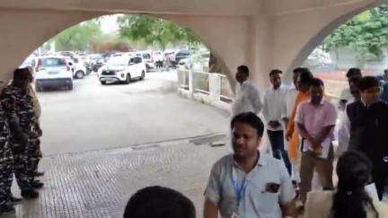 जालना: संजय राऊत असा आव आणत आहेत, जणू ते स्वातंत्रवीर आहेत; राऊत यांच्यावर शिवसेनेच्या नेत्या निलम गोऱ्हे यांची टीका