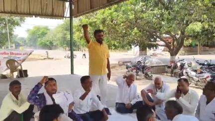 हसनपुर: हसनपुर तहसील पर भारतीय किसान संघ की बैठक का आयोजन, मुख्यमंत्री को संबोधित ज्ञापन एसडीएम को सौंपा गया