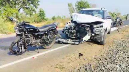 इटारसी: इटारसी के केसला जमुनिया नाले के पास नेशनल हाईवे पर कार और बाइक की आमने-सामने भिड़ंत में बाइक सवार की मौत