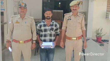 राजापुर: राजापुर थाना पुलिस टीम ने एक अभियुक्त को 1 देशी तमंचा और 1 जिन्दा कारतूस के साथ किया गिरफ्तार