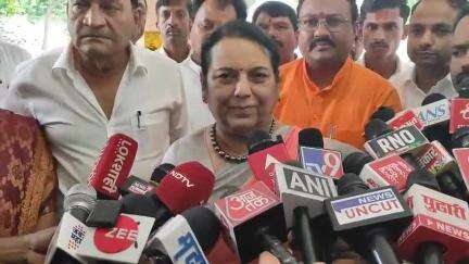 जालना: जिल्ह्यात स्थानिक स्वराज्य निवडणुकांवर भगवा फडकवण्यासाठी आमचा प्रयत्न: शिवसेना नेत्या नीलम गोऱ्हे