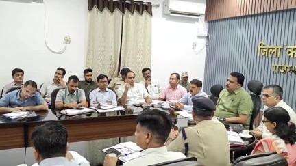 पाली: मानसून से पहले अतिवृष्टि एवं बाढ़ बचाव के लिए सभी तैयारियों को लेकर जिला कलेक्टर ने अधिकारियों की ली बैठक