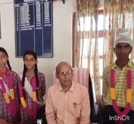 बल्दवाड़ा: गोपालपुर स्कूल में बेहतरीन परिणाम वाले छात्रों को किया गया सम्मानित