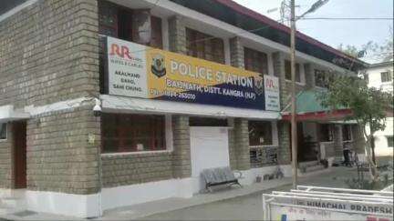बैजनाथ: वाहन चालक ने बैजनाथ में बच्चे को मारी टक्कर, पुलिस ने किया केस दर्ज