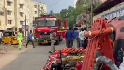 மாம்பலம்: காசி திரையரங்கு அருகில் பேரிடர் ஒத்திகை நடைபெற்றது