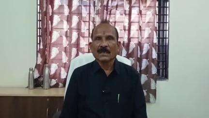જામનગર શહેર: જામનગર શહેર મામલદાર કચેરીએ દાખલા કાઢવા માટે અરજદારોની ભારે ભીડ...મામલદાર  આપી પ્રતિકિયા#jan samasya