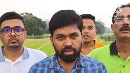 বাঁকুড়া ২: ধানের গর্ভাবস্থায় অবস্থায় কিভাবে সেটাকে বাড়ানো হয় সেটা আমরা দেখাবো, বাসুদেবপুরে বললে সংস্থার মার্কেটিং ম্যানেজার