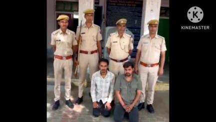 लालसोट: लालसोट थाना पुलिस ने एक होटल में नाबालिग के साथ रेप के मामले में दो आरोपियों को गिरफ्तार किया