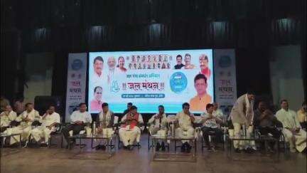 कनाड़िया: मंत्री कैलाश विजयवर्गीय की जुबान फिसली या राजनीतिक इशारा? मंच से महापौर पुष्यमित्र भार्गव को चार बार 'विधायक' कहा