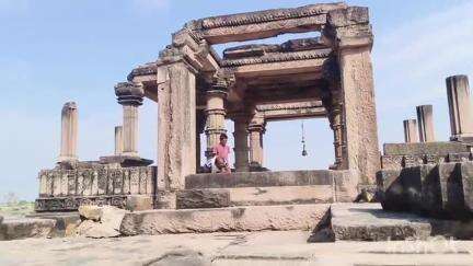 मऊ: रामनगर में स्थित प्राचीन चंदेलकालीन शिव मंदिर का वास्तुशिल्प देखकर रह जाएंगे आप दंग