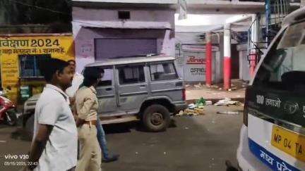 बड़ा मलेहरा: बड़ामलहरा में एसपी अगम जैन ने पुलिस चौकियों का किया औचक निरीक्षण