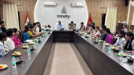शाहजहांपुर: पुलिस महानिदेशक (नियम एवं ग्रंथ) आशीष गुप्ता महोदय ने SPEL कार्यक्रम के द्वितीय चरण की समीक्षा बैठक की