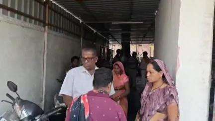 पुसौर: जाम टिकरा के ग्राम वासियों ने सेक्स रैकेट के खिलाफ कार्रवाई की मांग को लेकर थाने में की शिकायत