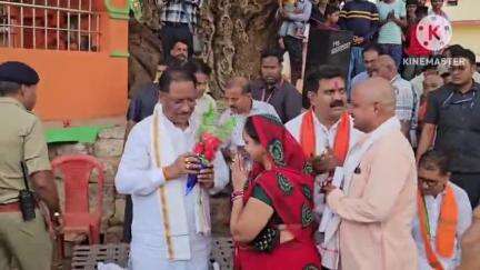 सीएम विष्णु देव साय अचानक झुरानदी पहुंचे, बरगद पेड़ के छांव में लगाई चौपाल, सुनी किसानों एवं लोगों की समस्याएं