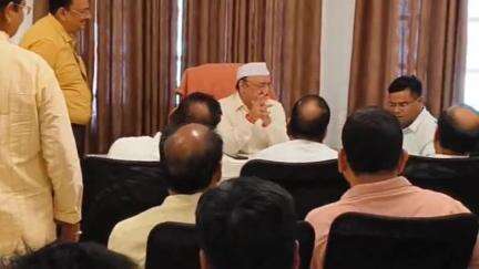 गौरीगंज: कांग्रेस कार्यालय में सांसद किशोरी लाल शर्मा ने 25वें अमेठी क्षेत्र के भ्रमण के दौरान सुनी जनसमस्याएं