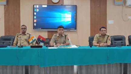 ज़मानिया: पुलिस लाइन सभागार में एसपी डॉ. ईरज राजा ने आयोजित किया सैनिक सम्मेलन