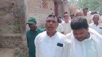 धरहरा: पूर्व ग्रामीण कार्य मंत्री ने आजिमगंज पंचायत में जनसंपर्क अभियान चलाया