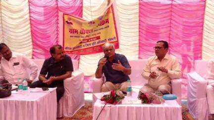 कैराना: रामडा गांव में ग्राम चौपाल कार्यक्रम का आयोजन हुआ, सीडीओ ने ग्रामीणों की समस्याएं सुनीं और विकास कार्यों को जाना