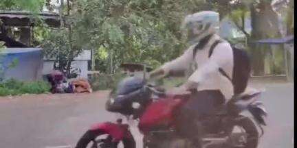 കൊട്ടാരക്കര: ചിതറ ഐരക്കുഴിയിൽ യുവാക്കൾ തമ്മിൽ നടുറോഡിൽ സംഘർഷം, ദൃശ്യങ്ങൾ പുറത്ത്