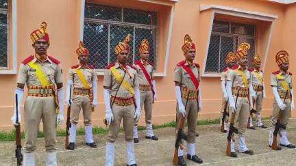 କୋରାପୁଟ ସହର: କୋରାପୁଟ ଦକ୍ଷିଣ ପଶ୍ଚିମାଞ୍ଚଳ ଡିଆଇଜି କାର୍ଯ୍ୟାଳୟରେ ପୋଲିସ ଓ ଜଙ୍ଗଲ ବିଭାଗର ସମୀକ୍ଷା କଲେ ଅତିରିକ୍ତ ଶାସନ ସଚିବ