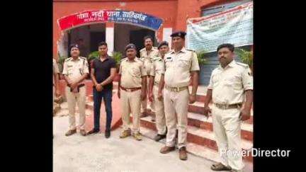 अमदाबाद: अमदाबाद थाना पुलिस और साहेबगंज गंगानदी पुलिस ने इंटर स्टेट बॉर्डर मीटिंग का आयोजन किया, कई अन्य भी मौजूद रहे