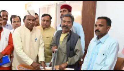 टिहरी: नई टिहरी में अनुसूचित जाति जनजाति के व्यक्तियों की समस्याओं के समाधान को लेकर हुई समीक्षा बैठक