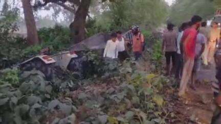 बीसलपुर: बड़े गांव चौराहे के पास ट्रैक्टर ट्राली से गिरा सरिया का बंडल, एक युवक की मौत और तीन घायल
