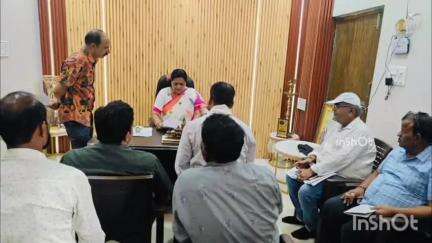 नर्मदापुरम में राज्यसभा सांसद माया नारोलिया ने निजी निवास पर जन संवाद कार्यक्रम का किया आयोजन, सुनीं समस्याएँ