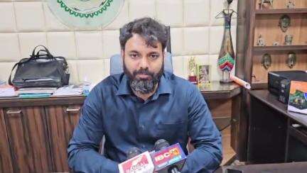 जशपुर: कलेक्टर रोहित व्यास ने जिले के ग्रामीण क्षेत्रों और नगरीय क्षेत्रों में आयोजित हो रहे समाधान शिविरों को लेकर दी जानकारी