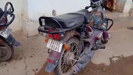 ಚಾಮರಾಜನಗರ: ಚಾಮರಾಜನಗರದ ರಾಮಸಮುದ್ರ ಬಡಾವಣೆಯಲ್ಲಿ ಸರಣಿ ಬೈಕ್ ಕಳ್ಳತ್ತನ;ಕಳ್ಳರ ಪತ್ತೆಗೆ ಸ್ಥಳೀಯರ ಆಗ್ರಹ #localissue