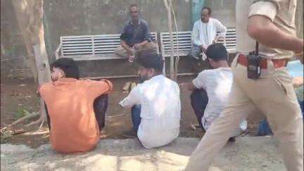 सिवनी: केवलारी में दोहरे हत्याकांड का एक शव जिला अस्पताल में पोस्टमार्टम के लिए पहुंचा, पुलिस जांच कर रही है