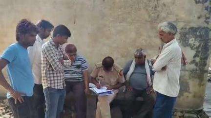 हिण्डौन: गांव बुर्जावाडा में डिप्रेशन का शिकार युवती ने पंखे में फांसी का फंदा लगाकर की आत्महत्या, हुई मौत
