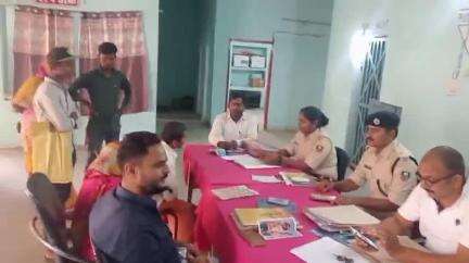 पुपरी: पुपरी थाना में थाना दिवस का आयोजन