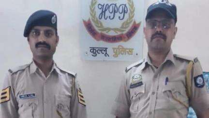 कुल्लू: पुलिस थाना मनीकर्ण की टीम ने गश्त के दौरान युवक की तलाशी में 81 ग्राम चरस बरामद की